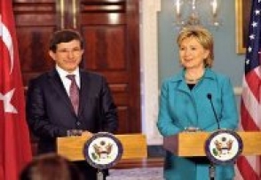 Клинтон и Давутоглу обсудили ситуацию на Южном Кавказе